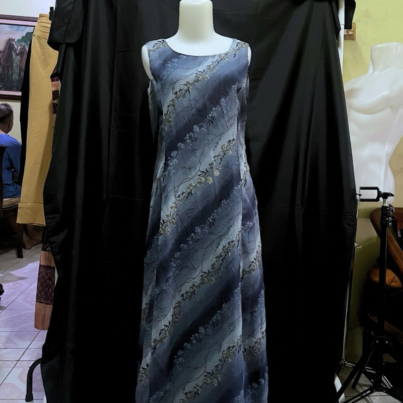 M Silhouette | Dress Biru Size M-L | Dress Korea Biru | Dress Bunga Bunga Biru | Dress Musim Panas B