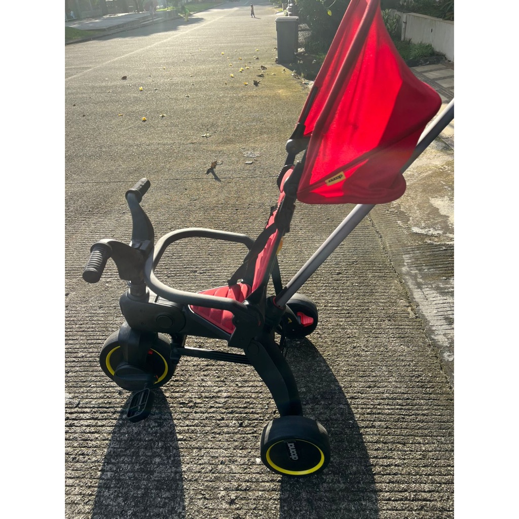PRELOVED DOONA LIKI TRIKE S3 FLAME RED