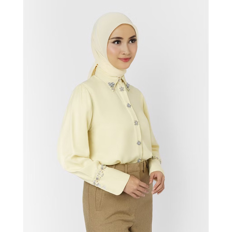 Jenna and Kaia - Efra Top Pale Yellow