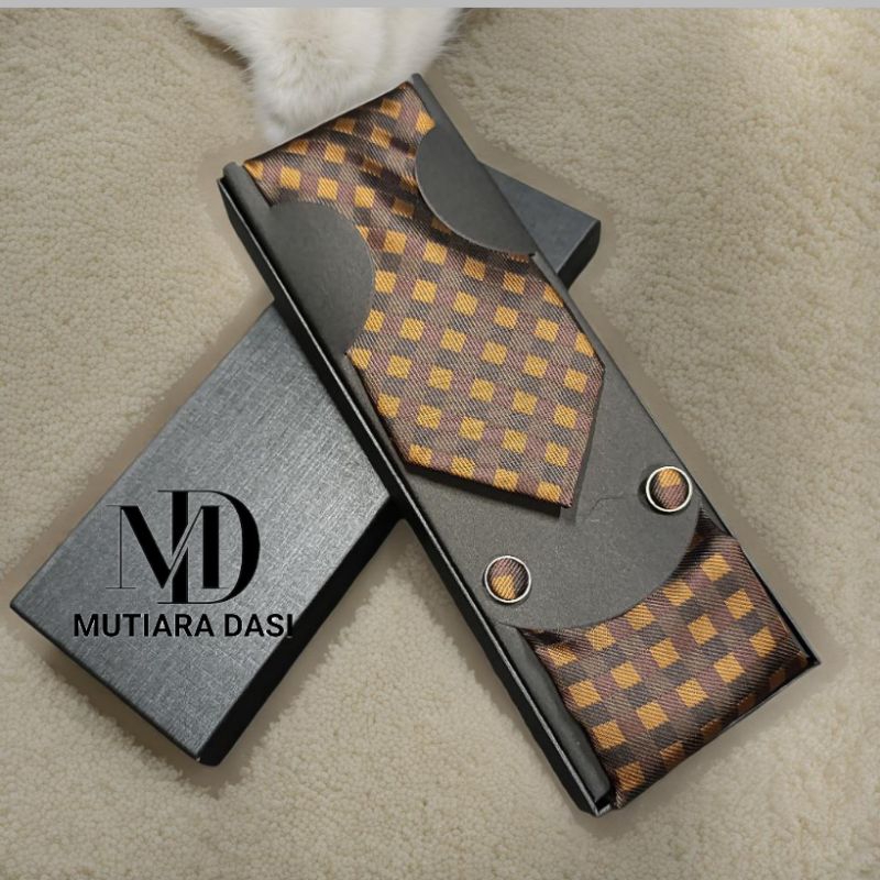 Dasi Boxs Pria Coklat Motif Dasi Panjang Saku Jas Dan Cluffing Manset