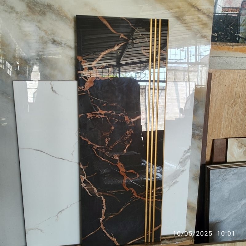 Granit Tangga Hitam Corak emas 30x90 OR custom PORTOBLACK