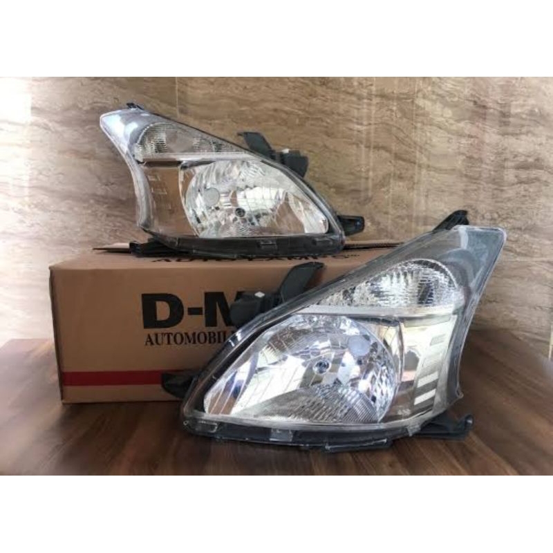 Headlamp/Lampu depan Avanza 2012