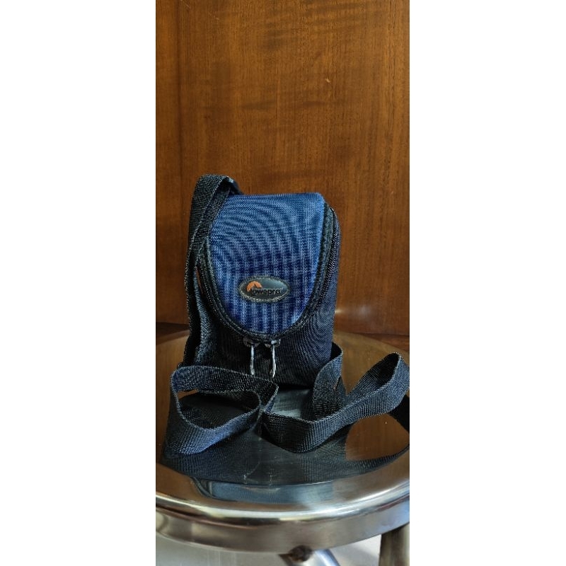 Preloved Camera bag Small Lowepro