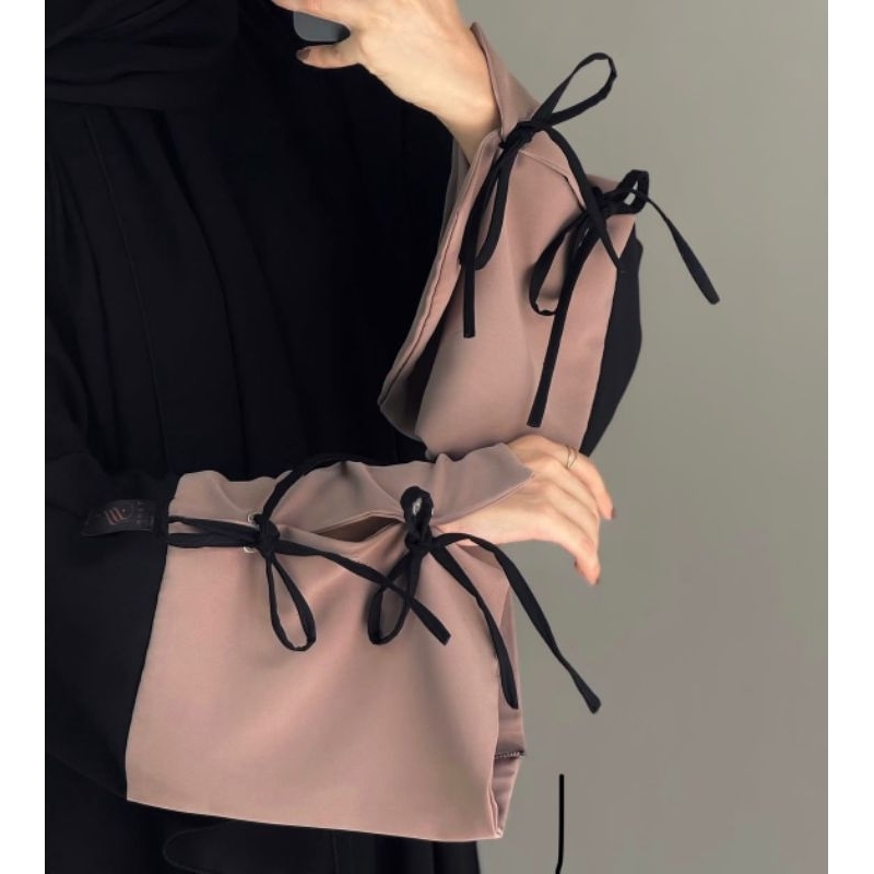Abaya Alika | abaya murah | bahan wolpis | bahan fortaleza | abaya simple | abaya daily | gamis dail