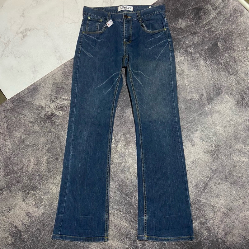 celana cut bray Jena’s APRIL 77