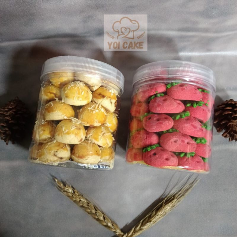 

Promo!!!! Paket Bundling Kue kering Nastar Bulat dan Nastar Strawberry toples 600ml
