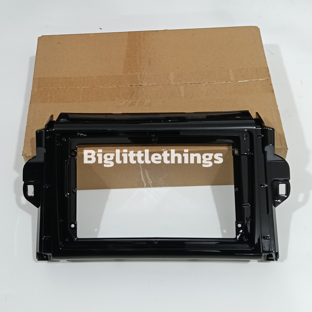 Frame Head Unit 9 Inch Fortuner 2019