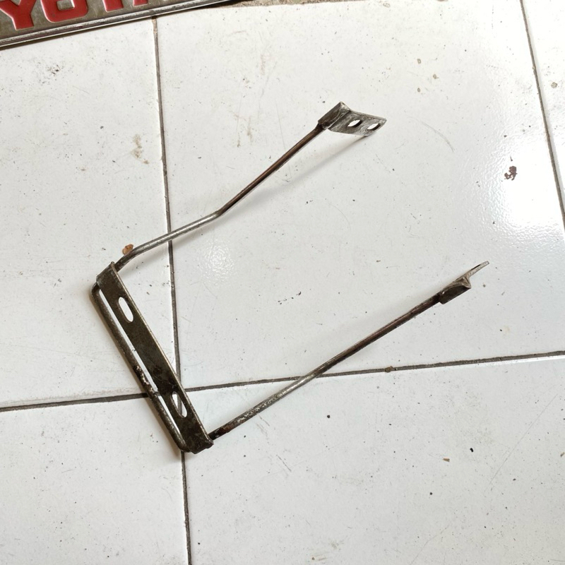 dudukan bracket plat nomor depan Honda cb100 S90 90z gl100
