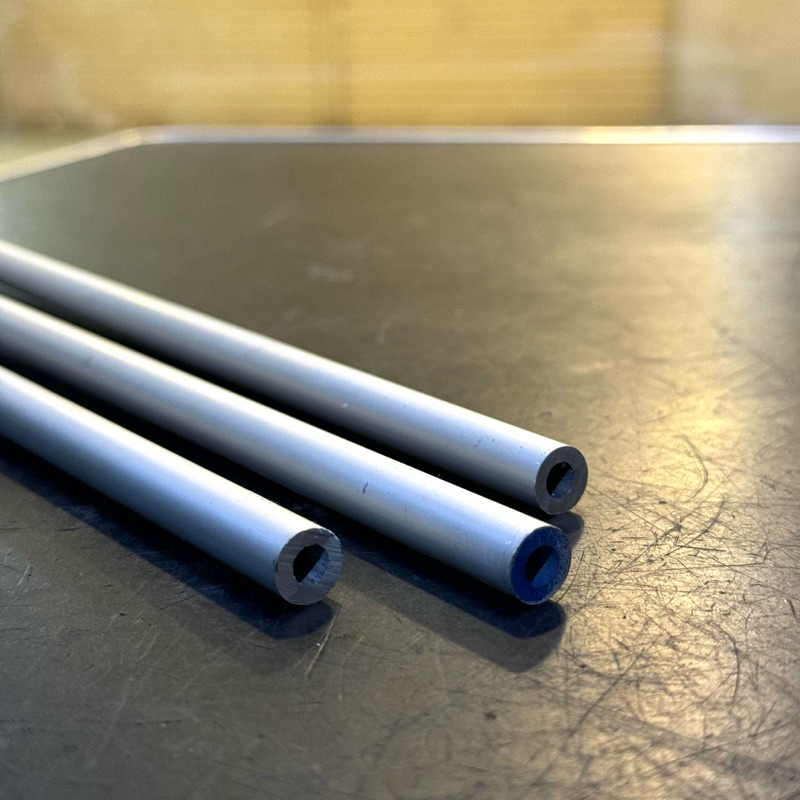 Pipa Alumunium / Aluminium 6063 OD 10 .6 mm x ID 5 .6 mm Tebal 2.5 mm