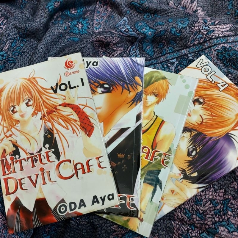 jual komik bekas LITTLE DEVIL CAFE fullset 1-4 karya Oda Aya. kondisi bagus terawat pemakaian pribad