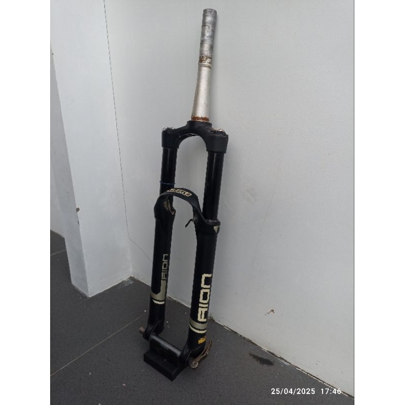 fork Suntour Aion 27.5 travel 140 non-boost