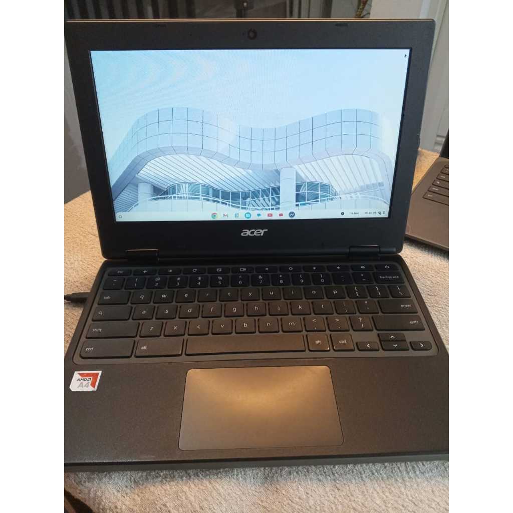 Laptop ACER C721 A6 free MOUSE & TAS LAPTOP
