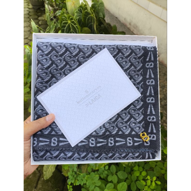 Buttonscarves BIMU X Laica - Black PRELOVED