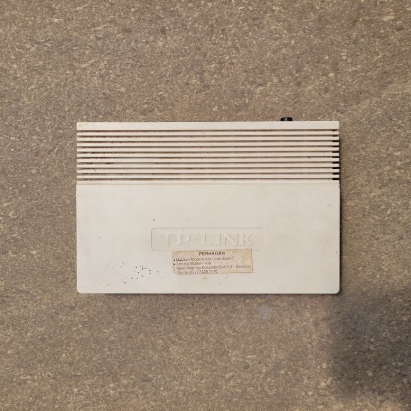 Modem Router Ethernet TP-Link TD-8816 ADSL2/2+ - Used