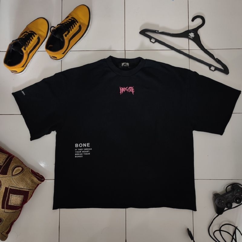 HECATE BONE T-Shirt (rare)