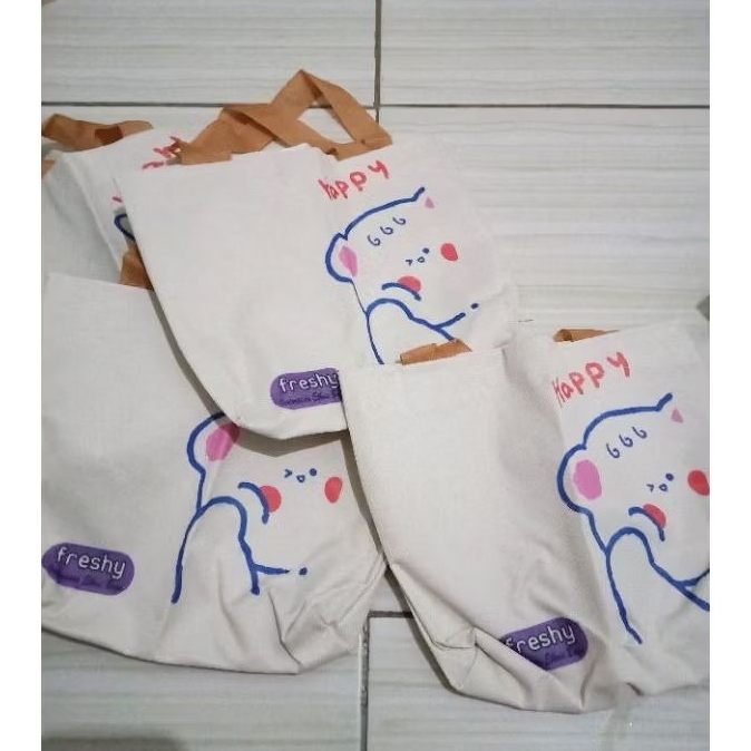 

DISKON [SPECIAL] HAMPERS ULANG TAHUN / KADO CEWEK / HAMPERS ALAT TULIS/ AKSESORIS TOTEBAG BY