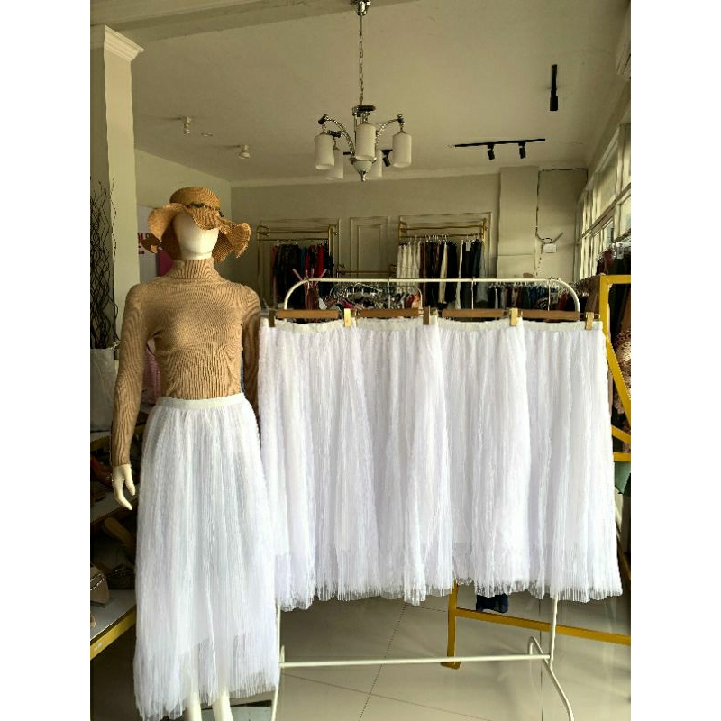 Rok tutu Putih