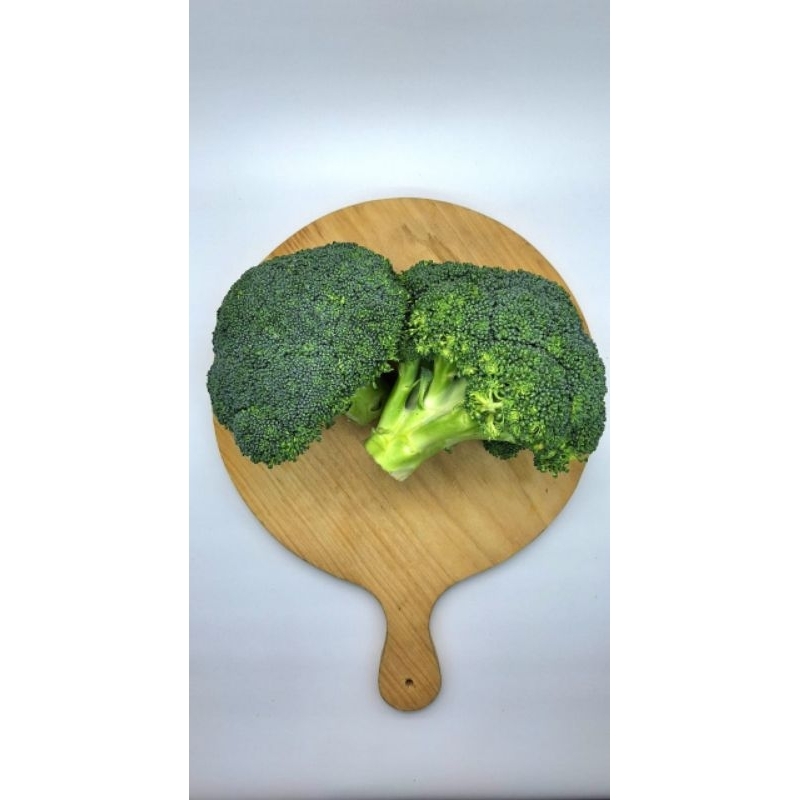 

sayur brokoli import fresh 1 pcs berat 200-300 gram termurah