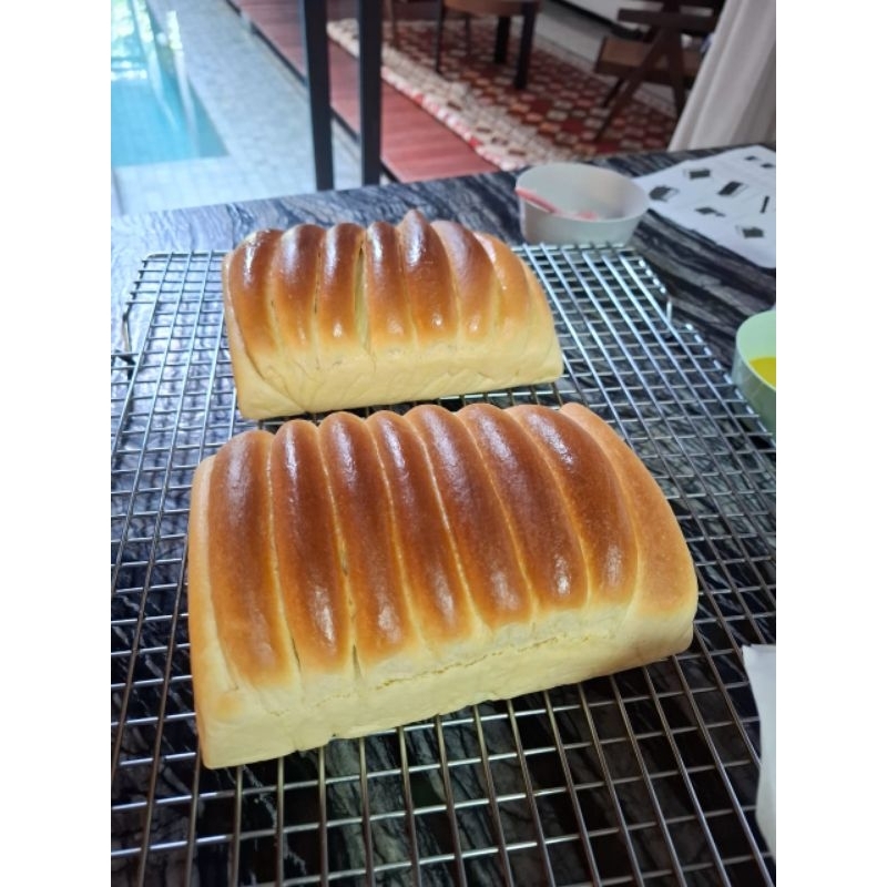 

Comb Bread (Roti Sisir) - Premium - Beurre Patisserie