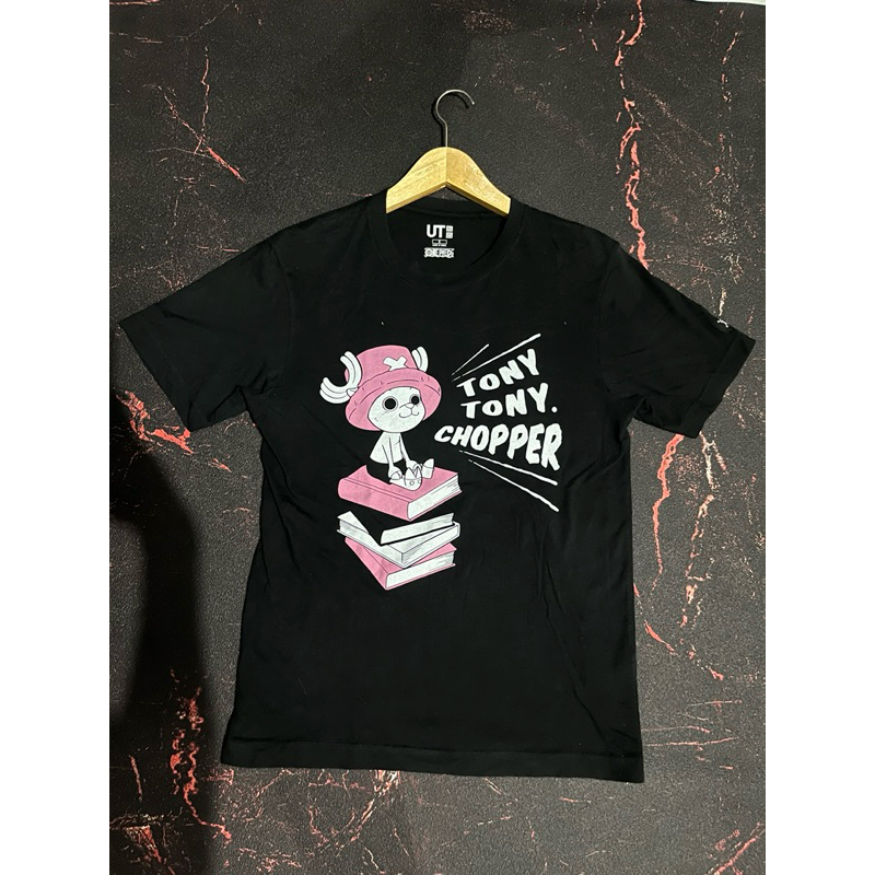 Kaos UT X One Piece size S