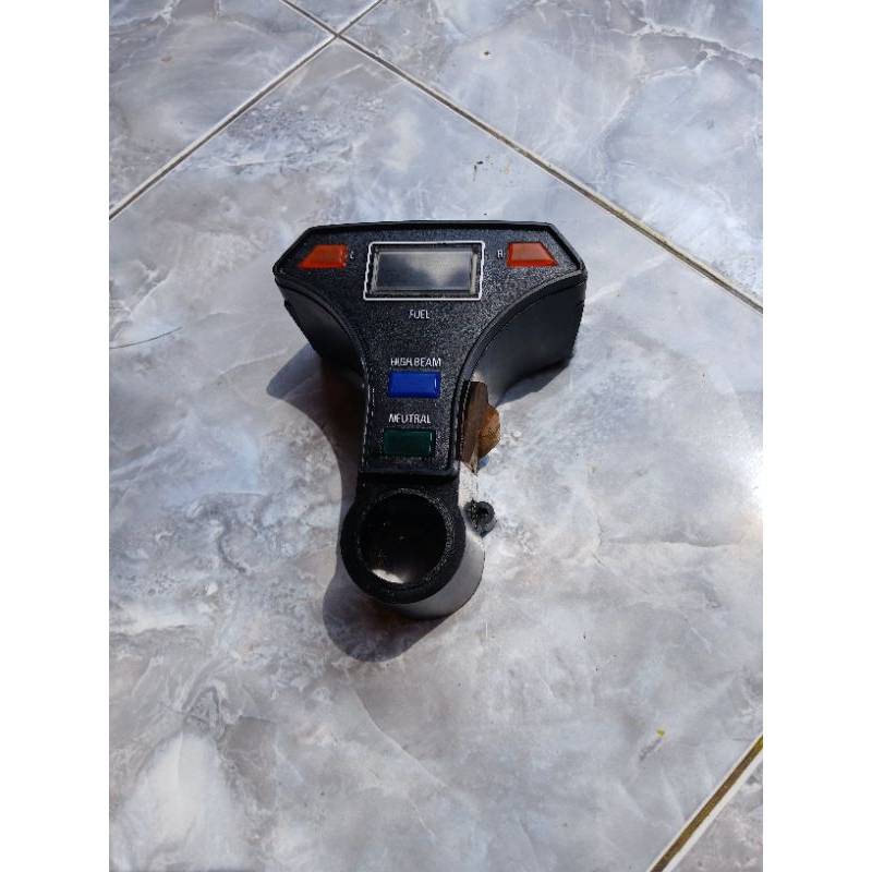 3M5 - 83568 - 00 COVER KUNCI KONTAK YAMAHA RX125 ORIGINAL NOS JAPAN