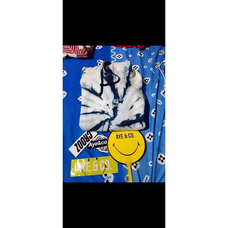 Hoodie aye x smiley tie dye
