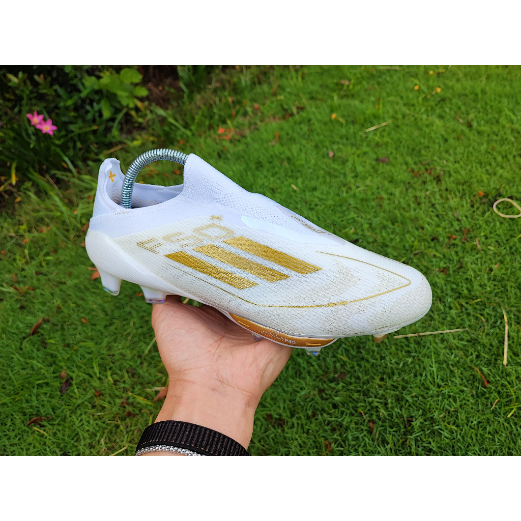 Sepatu Bola Adidas F50+ Laceless Tanpa Tali FG White Gold Metallic White