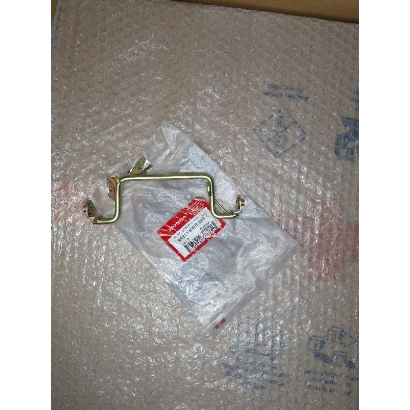 stay dudukan breket sayap bawah honda blade 110 karbu original ahm honda 64311-KWB-920