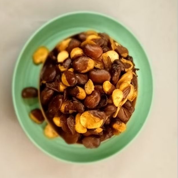

Kacang Koro Kulit Jaipong Original 250gr – Gurih, Renyah, Bikin Nagih!