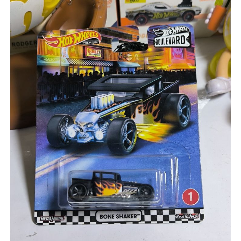 Hotwheels Bone Shaker boulevard wave A hw black