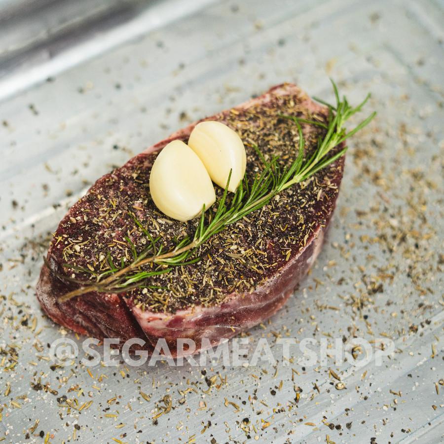 

AUS Tenderloin Black Angus Mb4+ Ready to Cook - Steak Marinasi Siap Masak Tenderloin Black Angus Mb4+