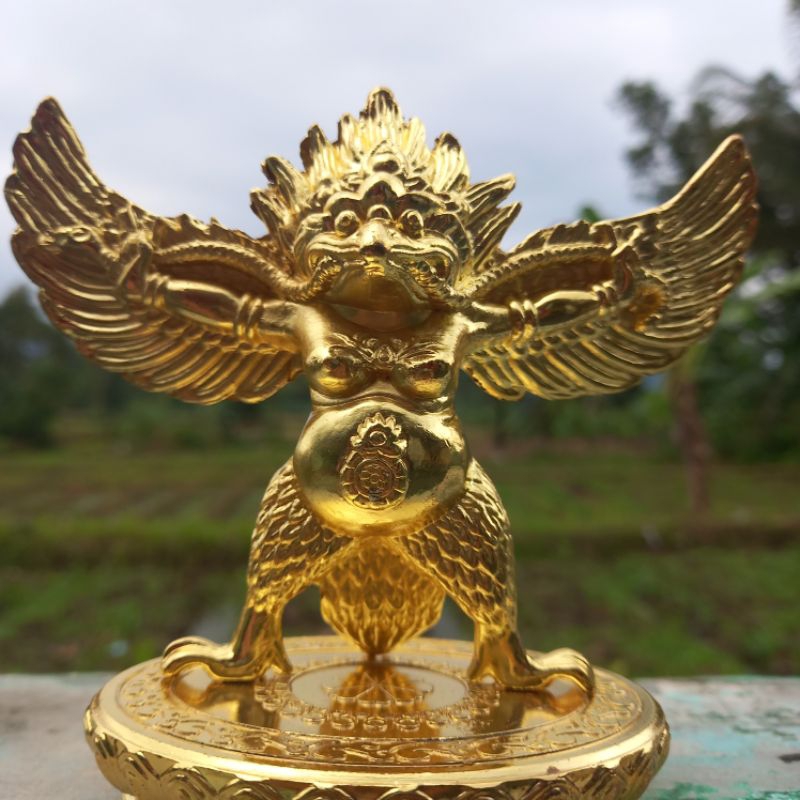 patung tibet dewa garuda