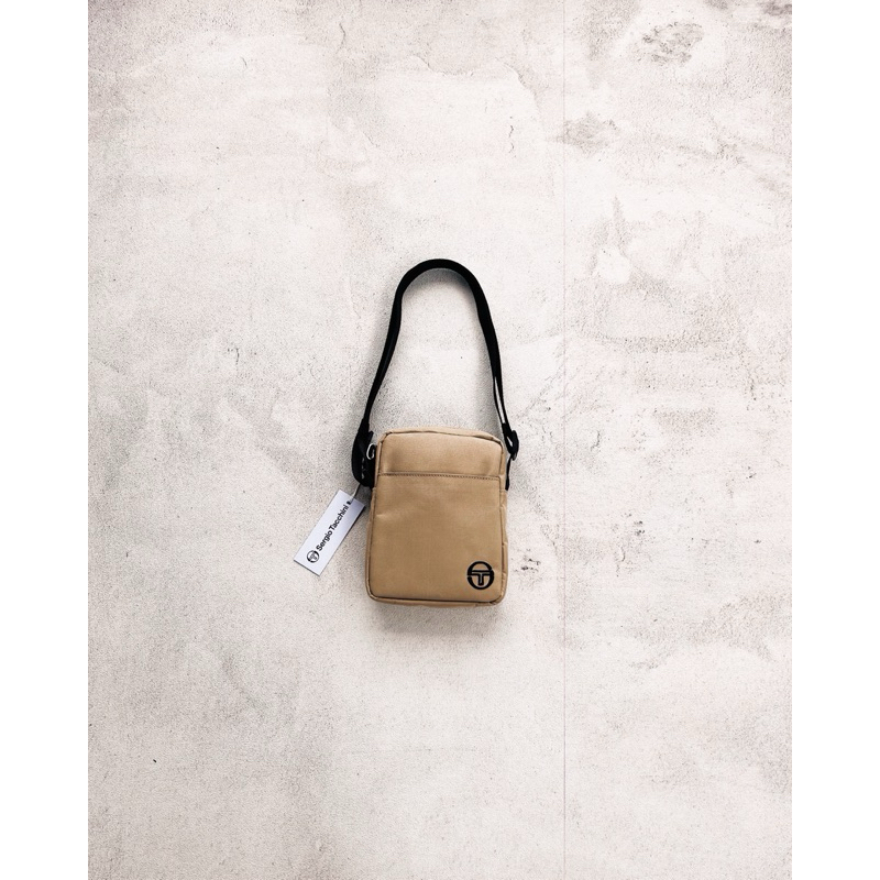 Sergio Tacchini Faouzi Shoulder Bag In Beige