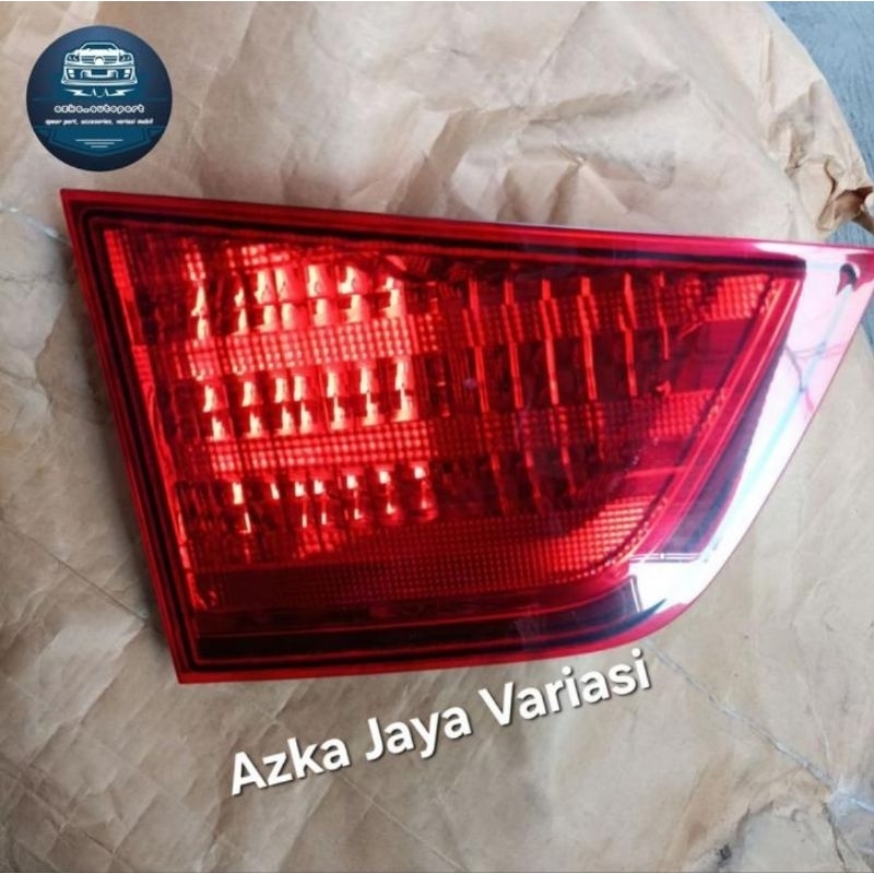 Reflektor Bagasi Belakang Mobilio Original / Lampu Reflektor bagasi belakang mobilio RH