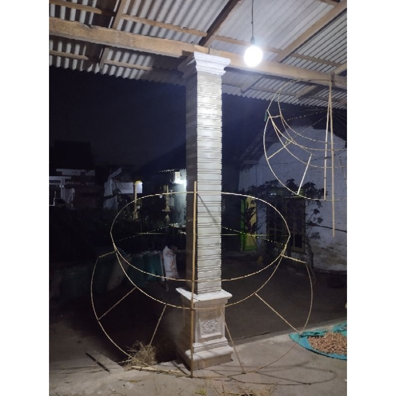 kerangka layangan pegon lodoyo 2 meter(rakit sendiri)