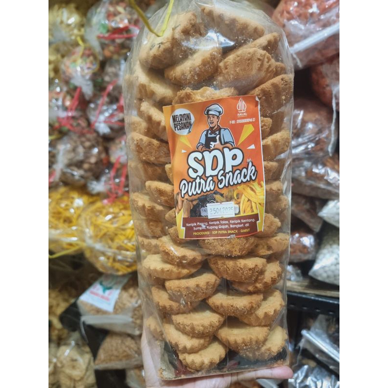 

KUE BOLU REGE 900GR SNACK COOKIES MAKANAN KERING BISKUIT