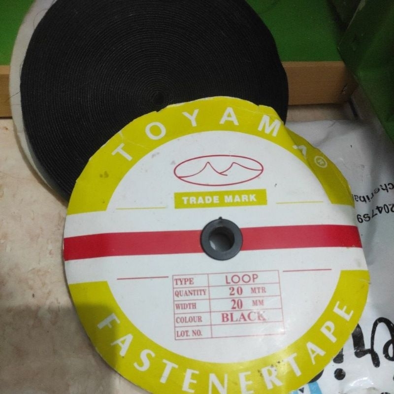 velcro hitam / perekat kain