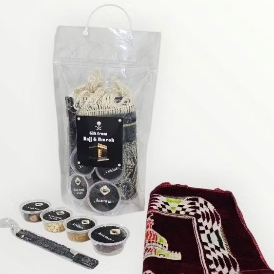 Oleh oleh Haji dan Umroh sajadah kurma Tasbih coklat kacang Arab dan kismis