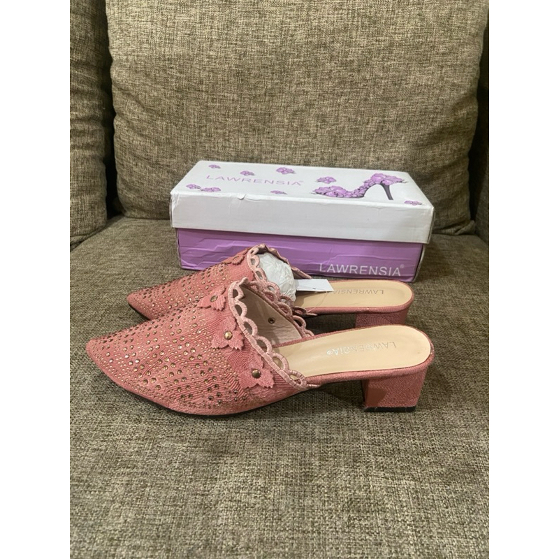 SEPATU PESTA BRAND LAWRENSIA SIZE 40