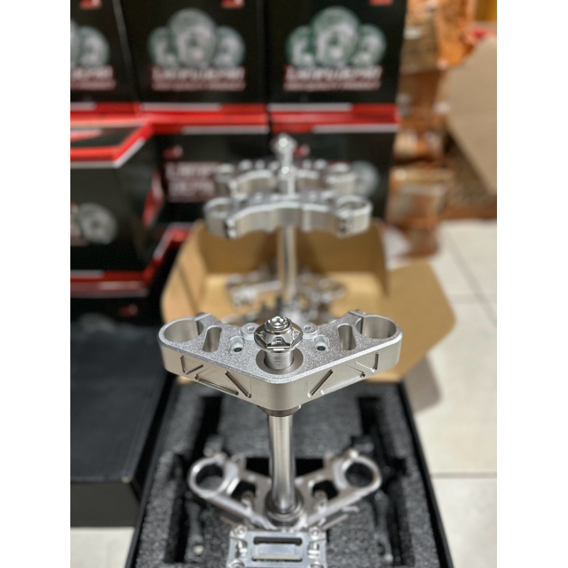 T ATAS/BAWAH NINJA R/RR CNC 100% KUALITAS TERJAMIN DAN BERGARANSI PNP HONDA