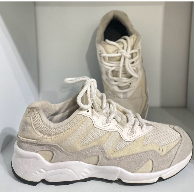 Sepatu second ori NB 850 sz.38