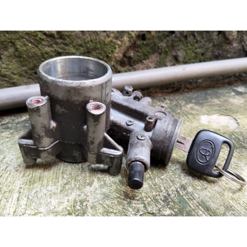 kunci kontak Toyota Corona mark2 original