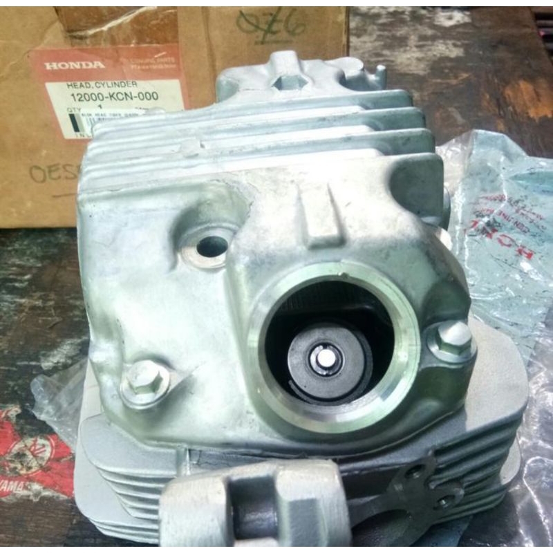 Cylinder head tiger lama