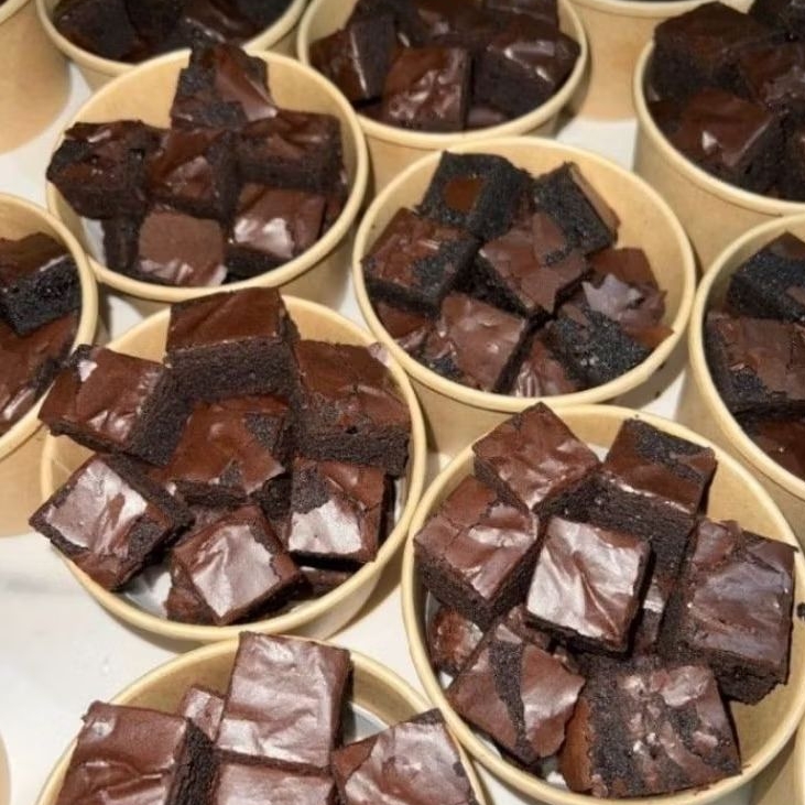 

BROWNIECIOUS.ID || Fudgy Brownies Bite | Brownies Panggang | Brownies Chewy | Brownies Murah