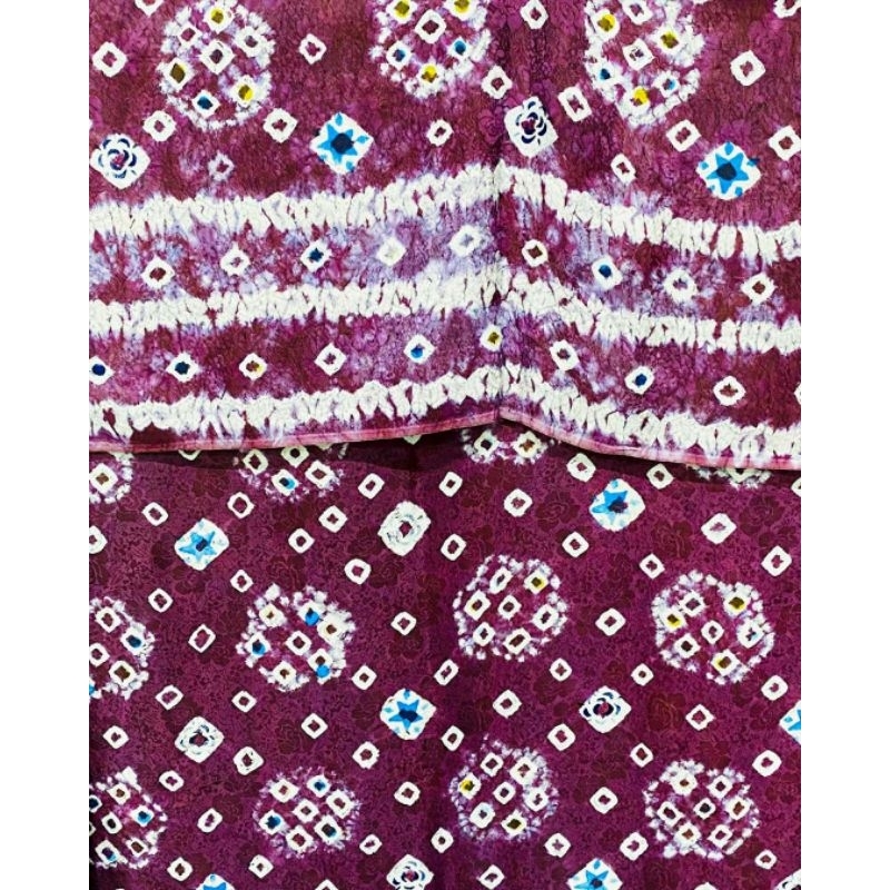 Kain sutra jumputan palembang