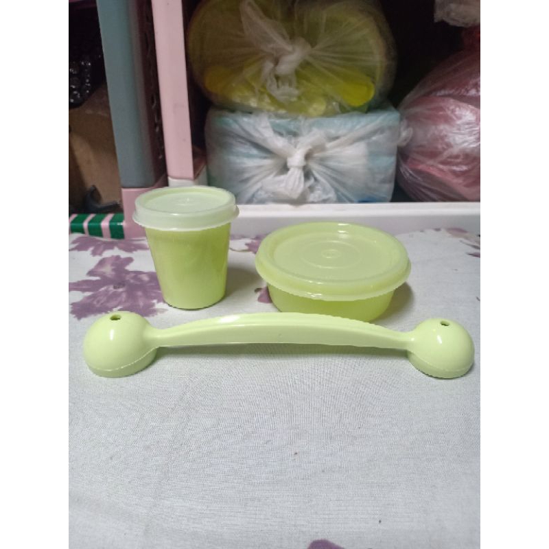 SMALL ROUND CONTAINER TUPPERWARE UK.80ML FREE MIDGET+MELON SCOOP TUPPERWARE WARNA HIJAU MUDA SESUAI 