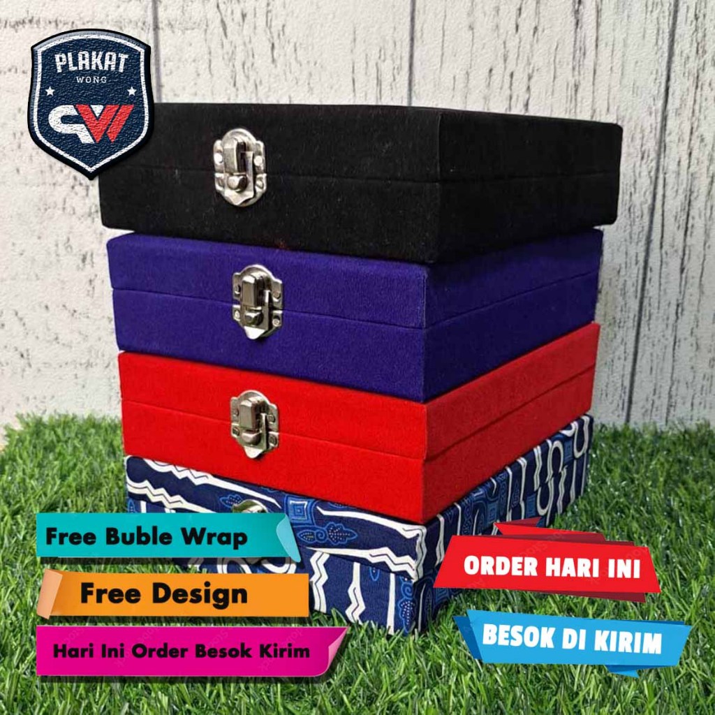 Plakat, Plakat Murah, Plakat Custom, Plakat Wisuda, Plakat Penghargaan, Plakat KKN, Plakat Wedding