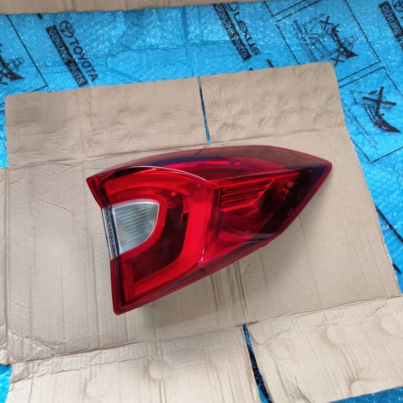 Stoplamp Lampu Belakang Honda BRV 2016 2017 Kanan Original