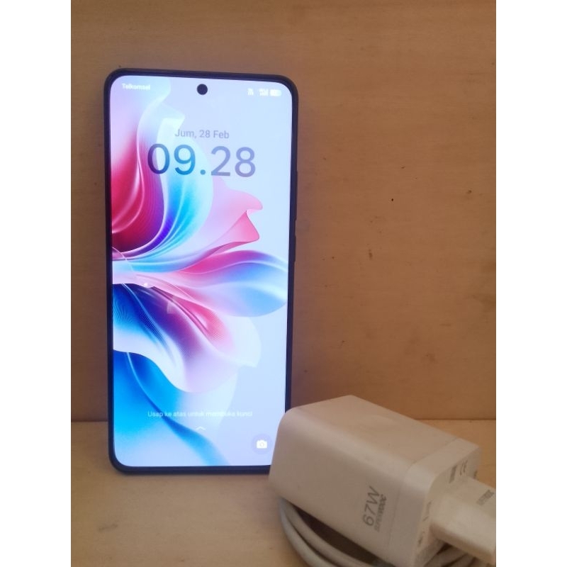 Oppo Reno 11f 5G ram 8/25gb second/bekas