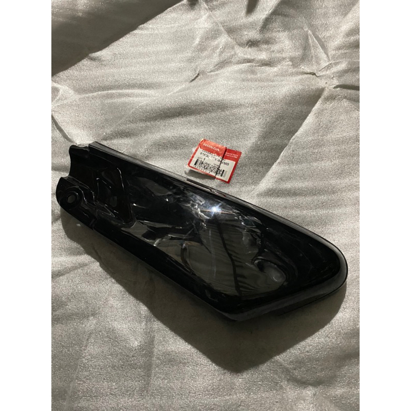 TUTUP COVER PELINDUNG BOX BOK AKI SAMPING KIRI HONDA ASTREA GRAND IMPRESSA LEGENDA ORIGINAL AHM